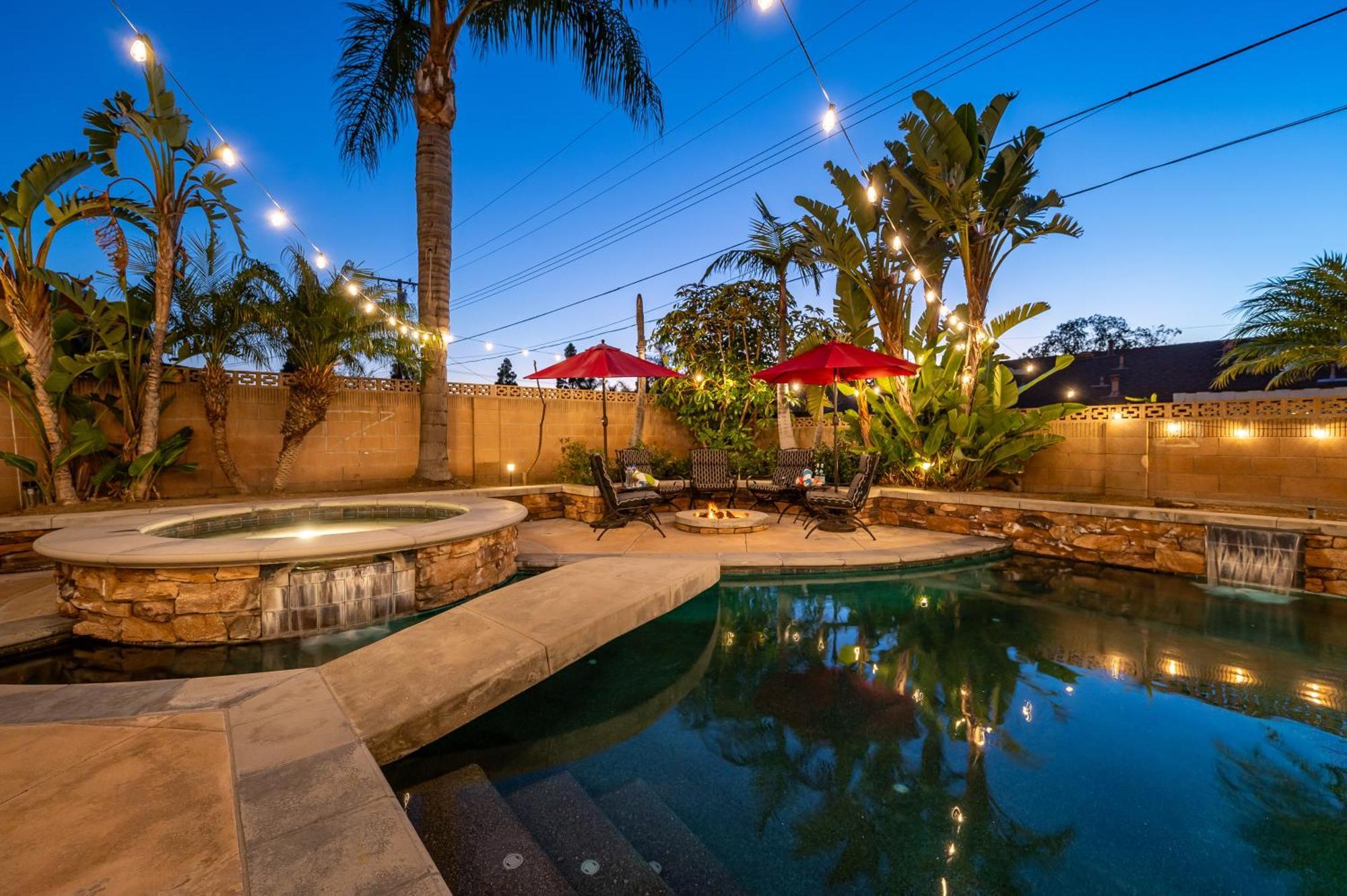 Amazing Modern Pool House Near Disneyland Анахайм Экстерьер фото